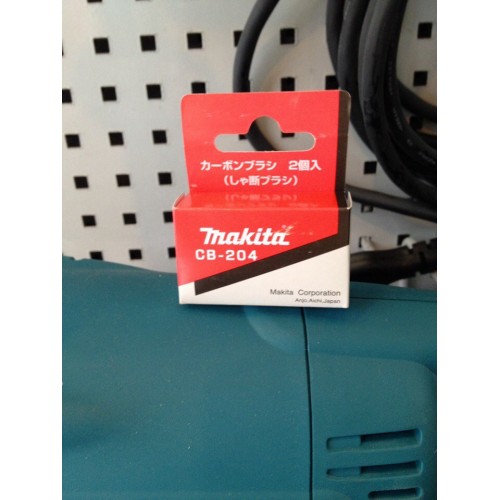 Щетки графитовые Makita СВ-204